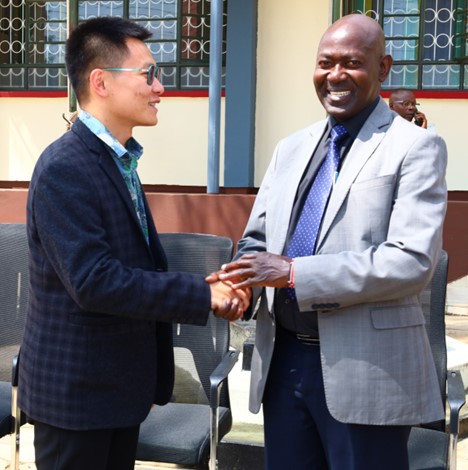 Photo_1_Musa_and_VC.jpg
